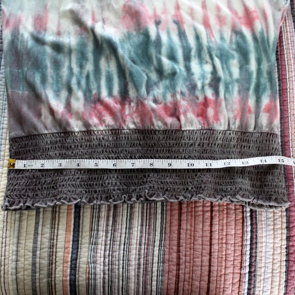 Handmade tie dye surplus sleeveless blouse by Hue Revival - Picture 12 of 12